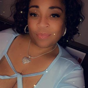 Meet your Posher, Carla